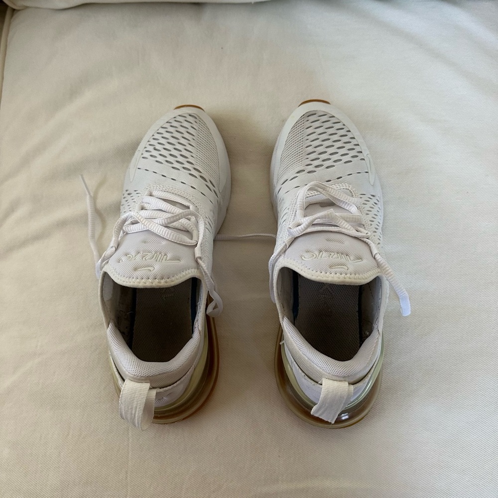 Nike Air Max 270 Womens Sneakers